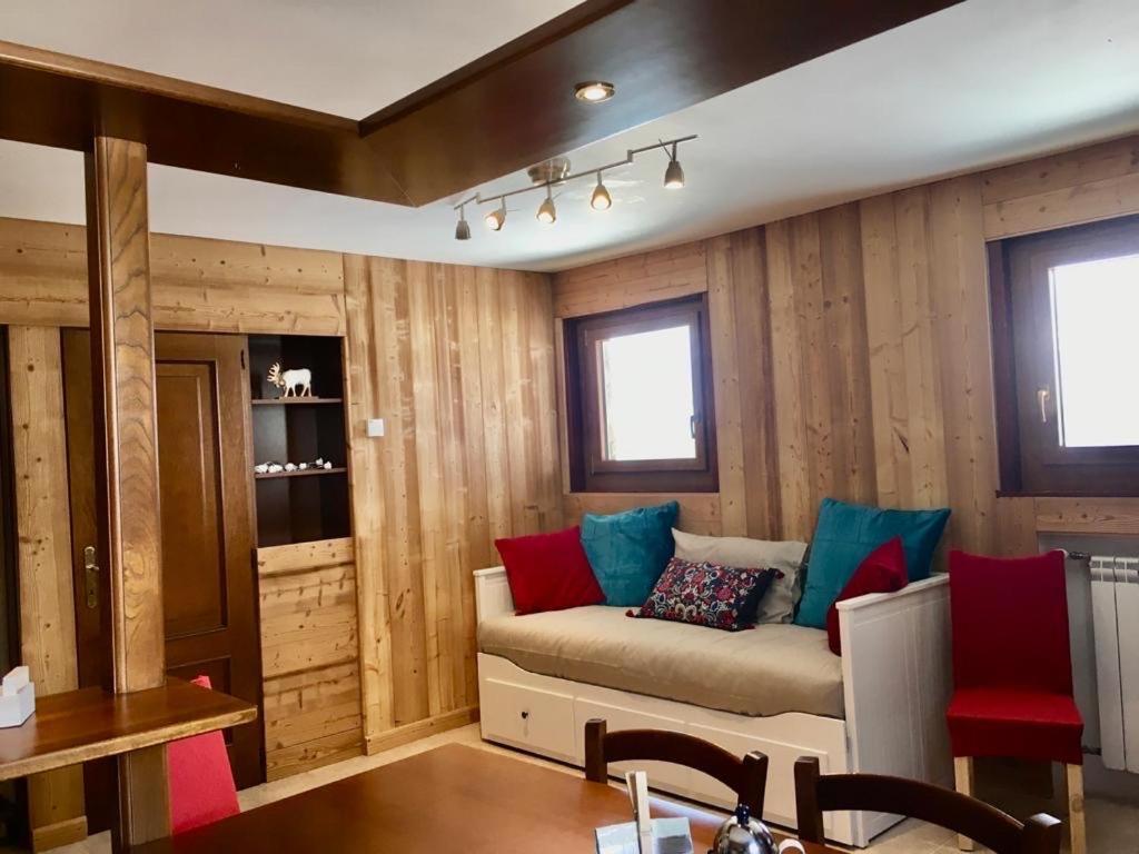 Aroma Di Legno E Profumo Di Neve Appartement Breuil-Cervinia Buitenkant foto