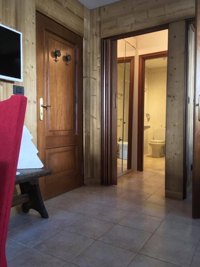 Aroma Di Legno E Profumo Di Neve Appartement Breuil-Cervinia Buitenkant foto